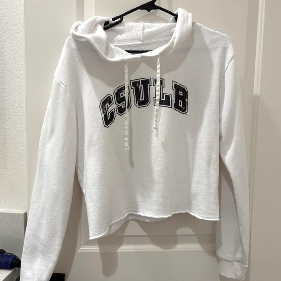CSULB White Sweater - Picture 1 of 2